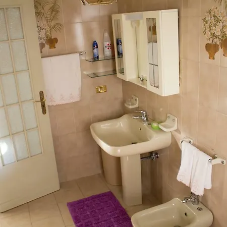 Casa Vacanze Cornelius Holiday home Termini Imerese