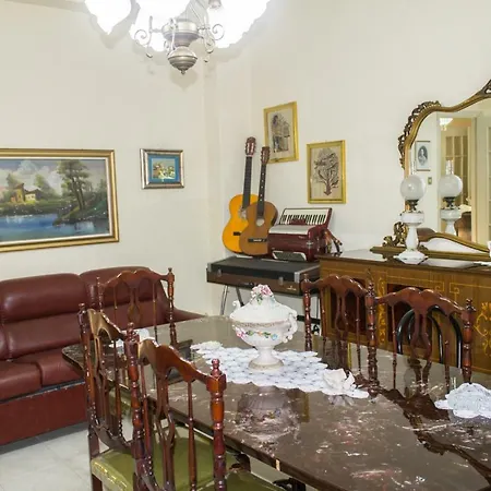 Holiday home Casa Vacanze Cornelius