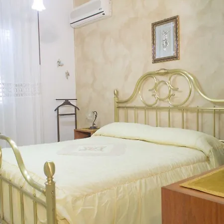 Casa Vacanze Cornelius * Termini Imerese